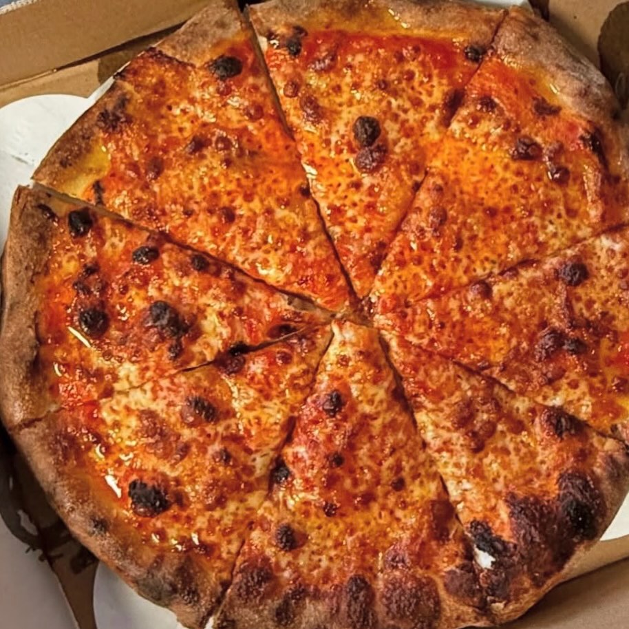 Zephyr's pizza full pie